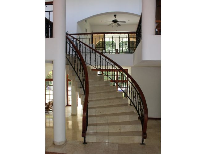 Casa de 5 alcobas en venta en Pance, Cali, 650 m² · foto 2 de 17