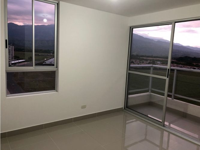 Apartamento de 3 alcobas en venta en Alfaguara, Jamundí, 108 m² · foto 3 de 16