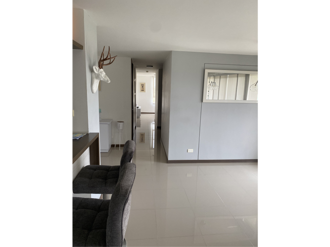 Apartamento de 3 alcobas en venta en Las Mercedes, Jamundí, 110 m² · foto 4 de 23