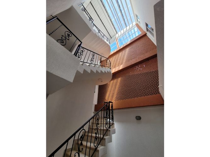 Edificio en venta en El Ingenio, Cali, 1000 m² · foto 9 de 10