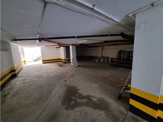 Edificio en venta en El Ingenio, Cali, 1000 m² · foto 10 de 10