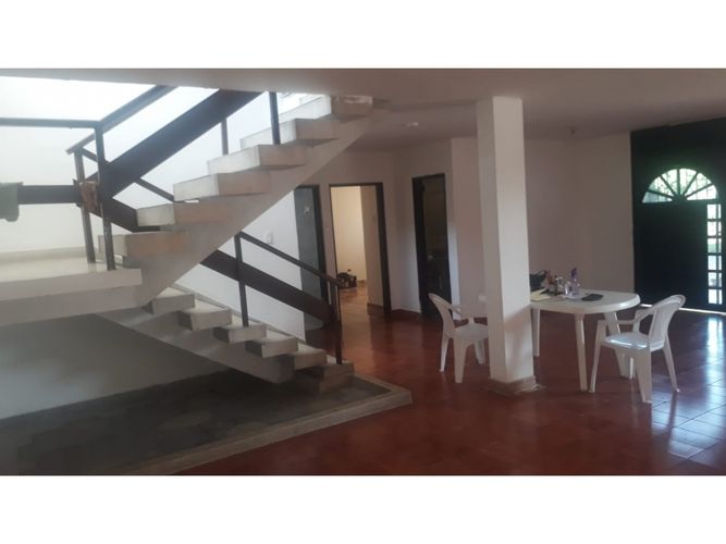 Casa de 4 alcobas en venta en La Flora, Cali, 370 m² · foto 4 de 14