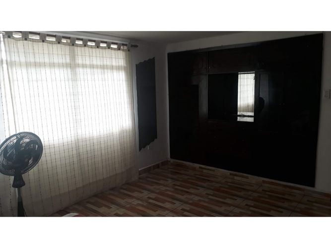 Casa de 4 alcobas en venta en La Flora, Cali, 370 m² · foto 8 de 14