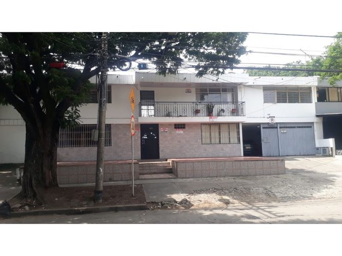 Casa de 4 alcobas en venta en La Flora, Cali, 370 m² · foto 14 de 14