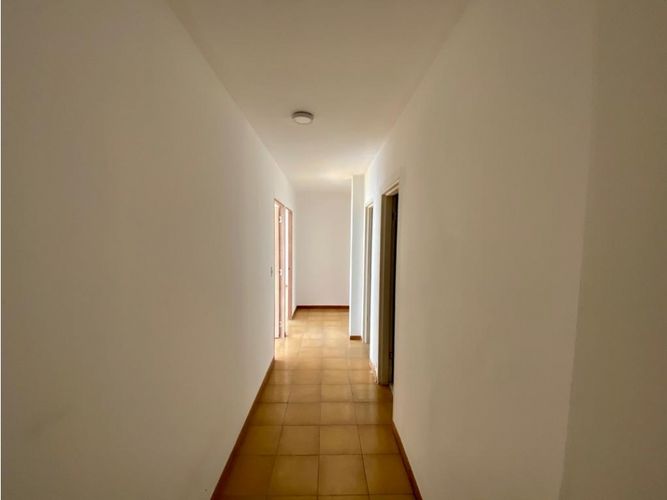 Oficina en venta en San Pedro, Cali, 100 m² · foto 5 de 16