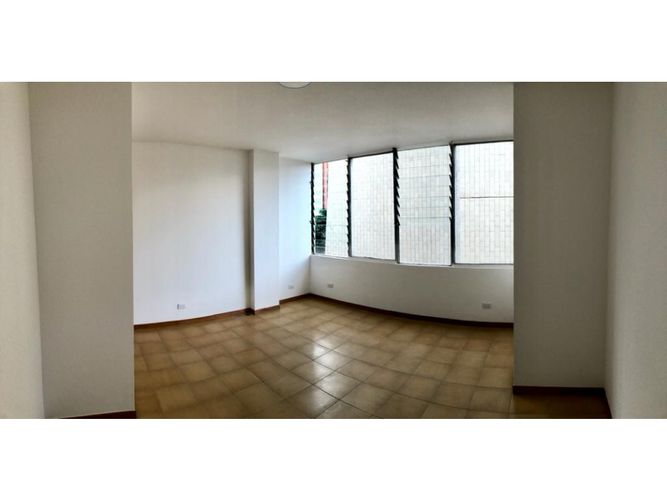 Oficina en venta en San Pedro, Cali, 100 m² · foto 9 de 16