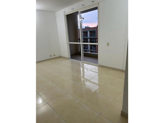 Apartamento de 3 alcobas en venta en Bochalema, Cali, 64 m² · foto 6 de 11