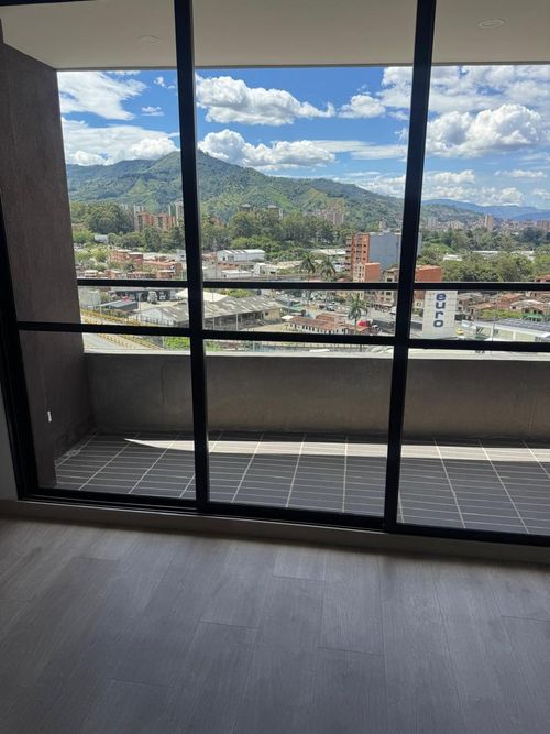 Apartaestudio en venta en Prados De Sabaneta, Sabaneta, 44 m² · foto 3 de 24