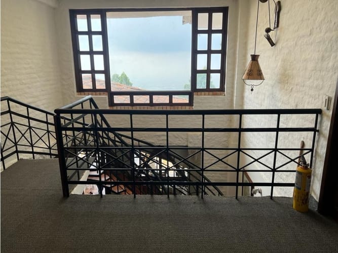 Casa de 5 alcobas en venta en Zona Industrial, Cali, 1000 m² · foto 20 de 24