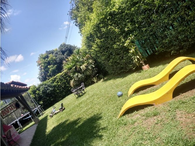 Casa de 4 alcobas en venta en Las Mercedes, Jamundí, 260 m² · foto 9 de 12