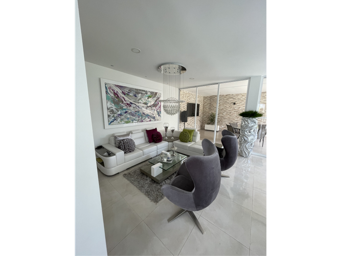Casa de 4 alcobas en venta en Las Mercedes, Jamundí, 320 m² · foto 12 de 18