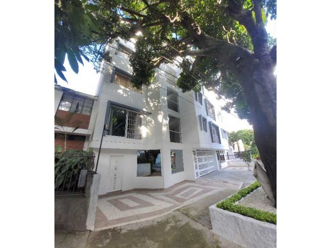 Edificio en venta en San Fernando Nuevo, Cali, 1480 m² · foto 2 de 20