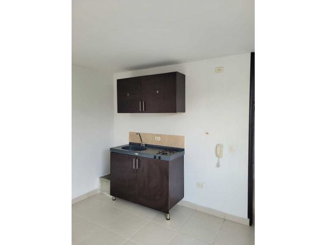 Edificio en venta en San Fernando Nuevo, Cali, 1480 m² · foto 12 de 20