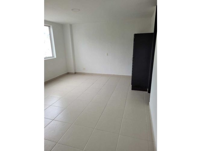 Edificio en venta en San Fernando Nuevo, Cali, 1480 m² · foto 13 de 20