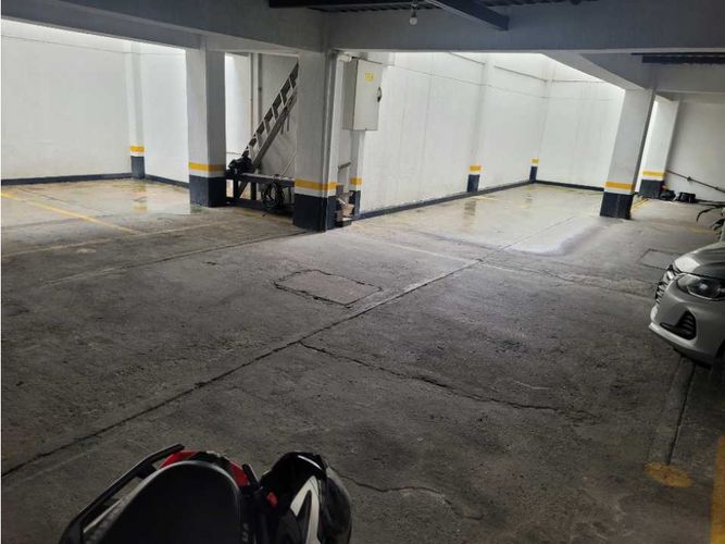 Edificio en venta en San Fernando Nuevo, Cali, 1480 m² · foto 18 de 20