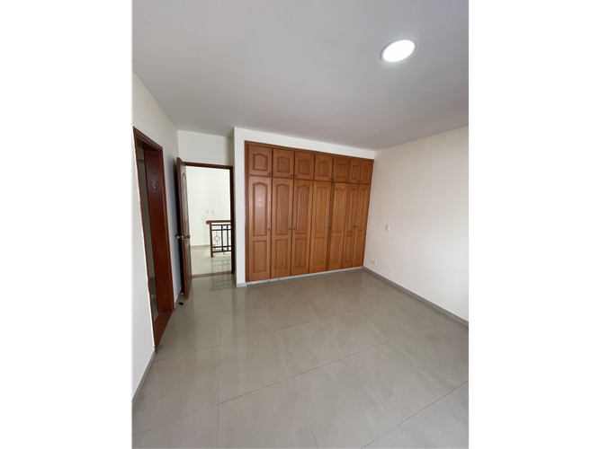 Casa de 5 alcobas en venta en Ciudad Jardin, Cali, 311 m² · foto 13 de 13
