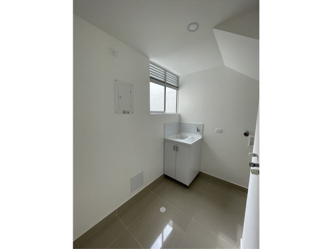 Apartamento de 3 alcobas en venta en Juan De Ampudia, Jamundí, 171 m² · foto 3 de 17