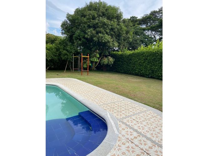 Casa de 5 alcobas en venta en La Morada, Jamundí, 500 m² · foto 8 de 10