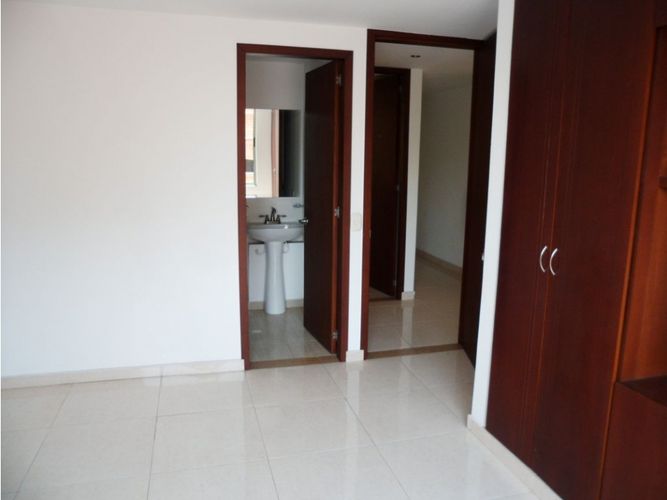 Edificio en venta en El Ingenio, Cali, 800 m² · foto 14 de 20
