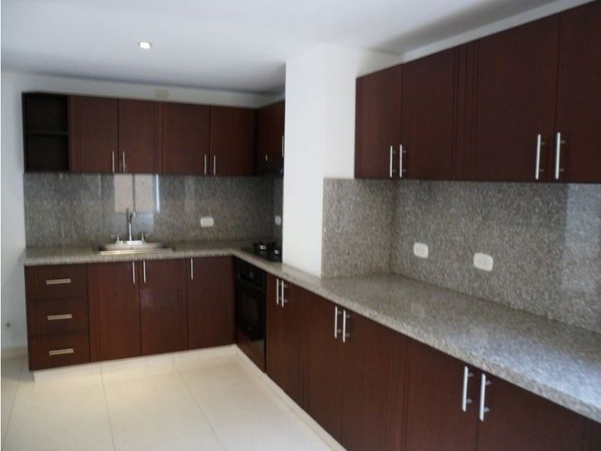 Edificio en venta en El Ingenio, Cali, 800 m² · foto 18 de 20