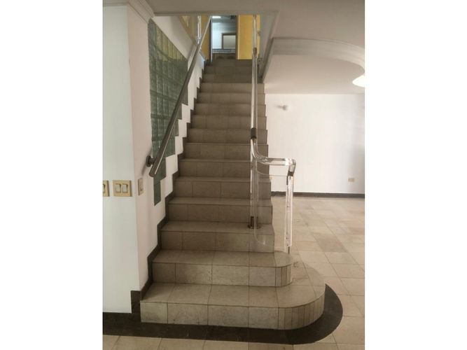 Casa de 3 alcobas en venta en Tequendama, Cali, 330 m² · foto 4 de 16