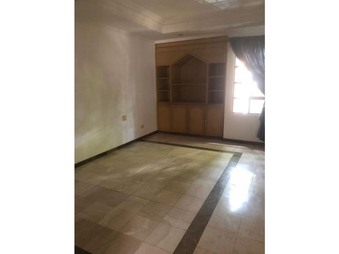 Casa de 3 alcobas en venta en Tequendama, Cali, 330 m² · foto 5 de 16