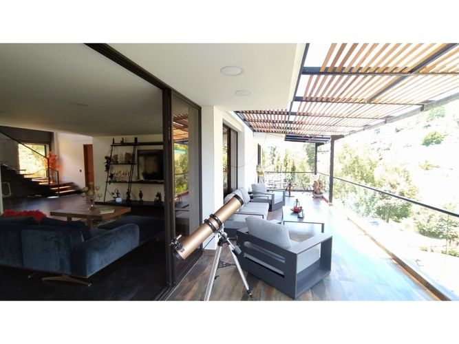Casa de 5 alcobas en venta en Pantanillo, La Ceja, 435 m² · foto 5 de 24