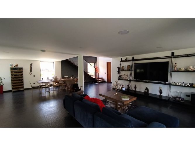Casa de 5 alcobas en venta en Pantanillo, La Ceja, 435 m² · foto 6 de 24
