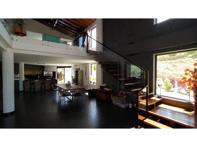 Casa de 5 alcobas en venta en Pantanillo, La Ceja, 435 m² · foto 11 de 24