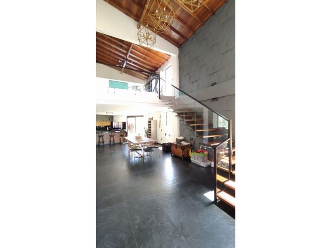 Casa de 5 alcobas en venta en Pantanillo, La Ceja, 435 m² · foto 12 de 24