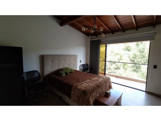 Casa de 5 alcobas en venta en Pantanillo, La Ceja, 435 m² · foto 21 de 24
