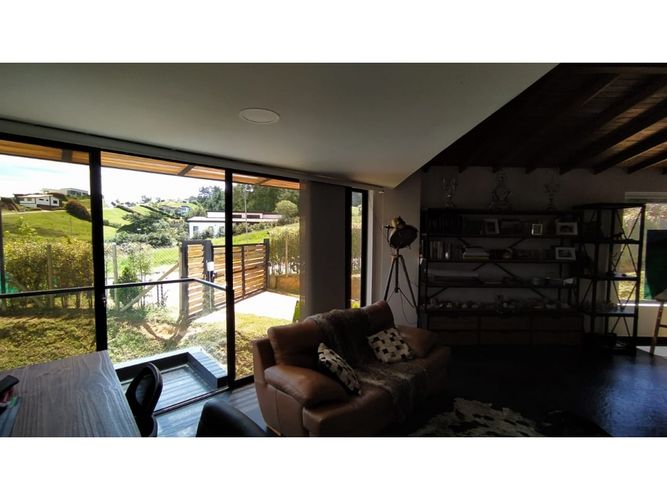 Casa de 5 alcobas en venta en Pantanillo, La Ceja, 435 m² · foto 24 de 24