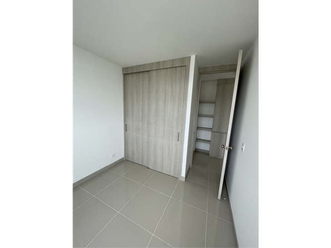 Apartamento de 3 alcobas en venta en Ub. Quintas De Bolivar, Jamundí, 84 m² · foto 4 de 14