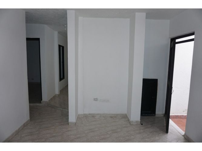 Casa de 8 alcobas en venta en Verde Horizonte, Jamundí, 388 m² · foto 4 de 12