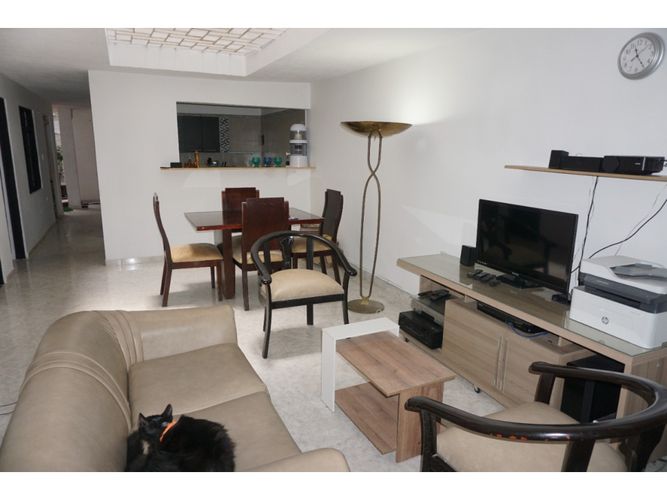 Casa de 8 alcobas en venta en Verde Horizonte, Jamundí, 388 m² · foto 8 de 12
