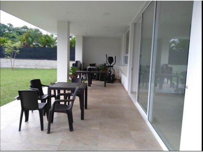 Casa de 5 alcobas en venta en Pance, Cali, 430 m² · foto 3 de 19