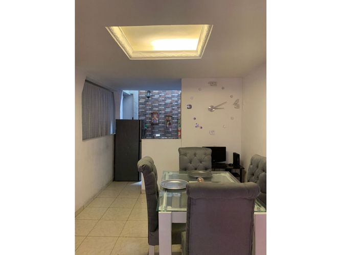 Casa de 6 alcobas en venta en Santa Barbara, Cali, 180 m² · foto 3 de 9
