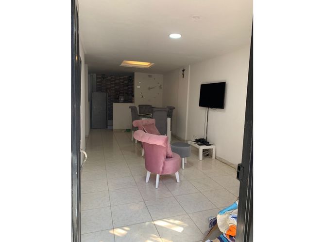 Casa de 6 alcobas en venta en Santa Barbara, Cali, 180 m² · foto 9 de 9