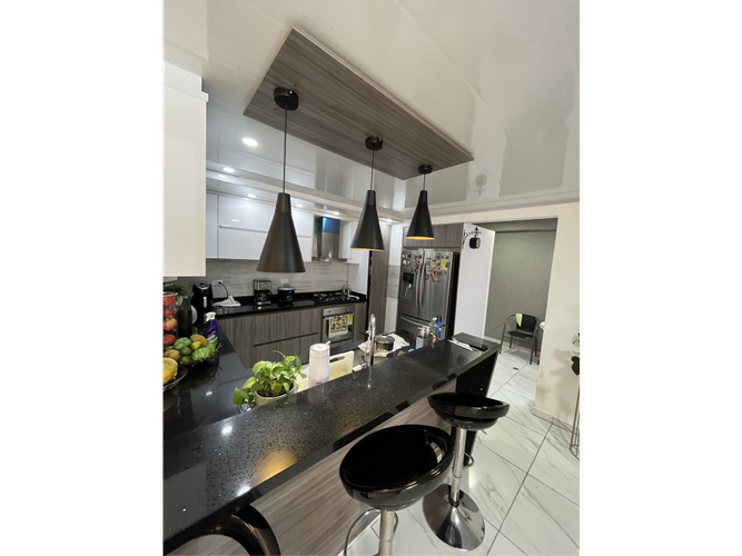 Casa de 6 alcobas en venta en El Castillo, Jamundí, 331 m² · foto 6 de 21