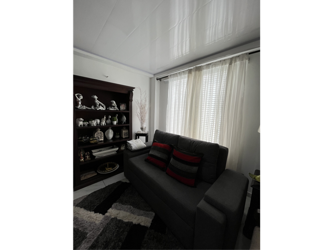 Casa de 6 alcobas en venta en El Castillo, Jamundí, 331 m² · foto 9 de 21