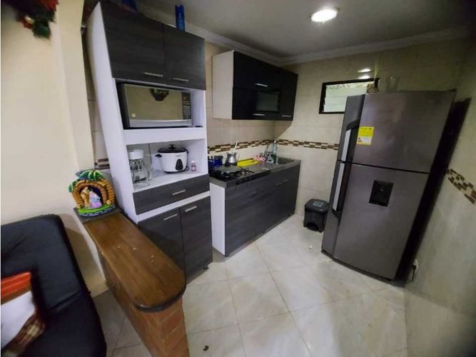 Casa de 5 alcobas en venta en Loma Del Indio, Medellín, 200 m² · foto 5 de 18