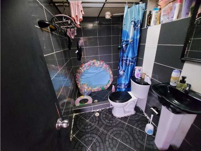 Casa de 5 alcobas en venta en Loma Del Indio, Medellín, 200 m² · foto 7 de 18