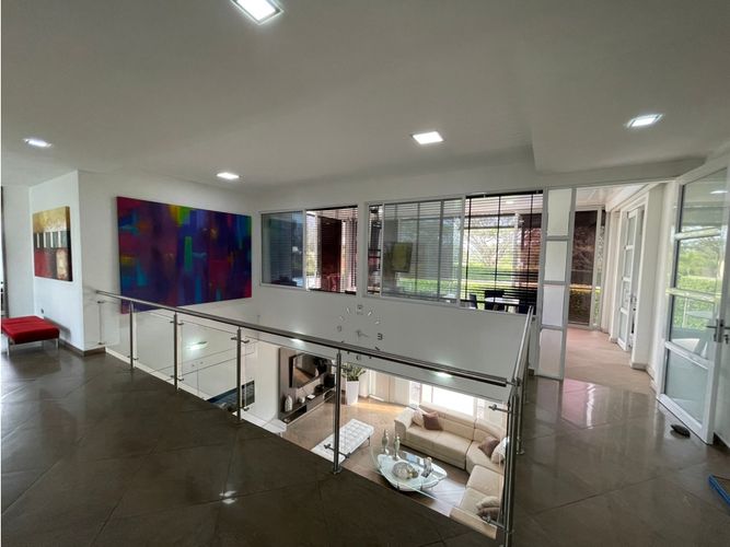 Casa de 5 alcobas en venta en Las Mercedes, Jamundí, 380 m² · foto 4 de 19