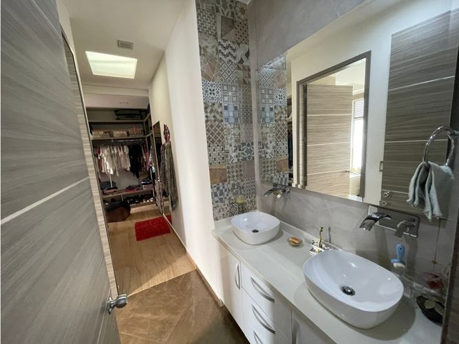Casa de 5 alcobas en venta en Las Mercedes, Jamundí, 380 m² · foto 7 de 19