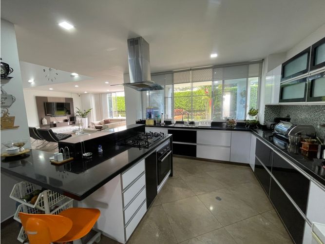 Casa de 5 alcobas en venta en Las Mercedes, Jamundí, 380 m² · foto 8 de 19