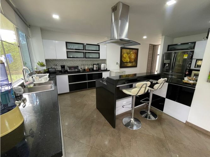 Casa de 5 alcobas en venta en Las Mercedes, Jamundí, 380 m² · foto 10 de 19