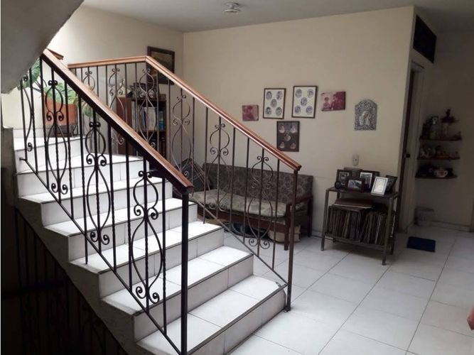 Casa de 5 alcobas en venta en El Bosque, Cali, 350 m² · foto 10 de 10