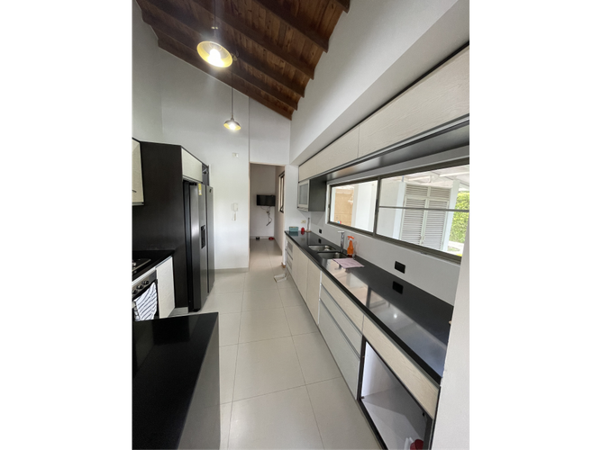 Casa de 4 alcobas en venta en La Morada, Jamundí, 280 m² · foto 9 de 17