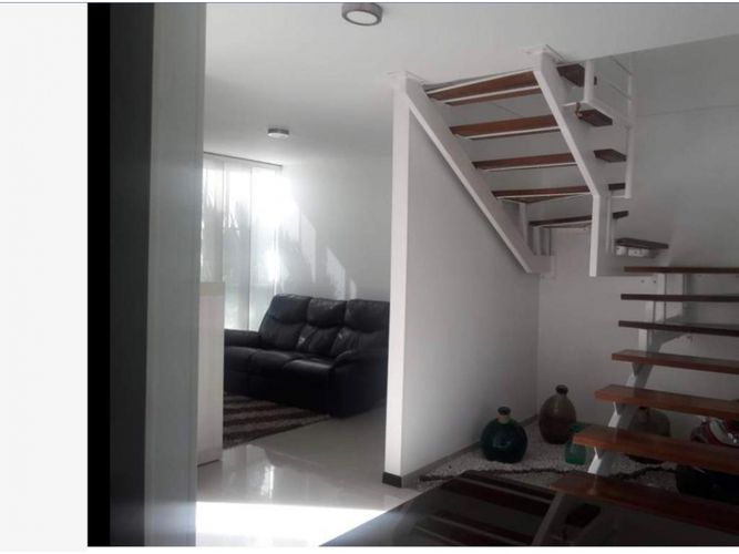 Casa de 4 alcobas en venta en Alfaguara, Jamundí, 179 m² · foto 4 de 9