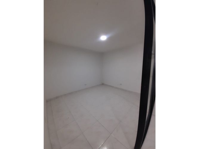 Edificio en venta en San Vicente, Cali, 569 m² · foto 2 de 7